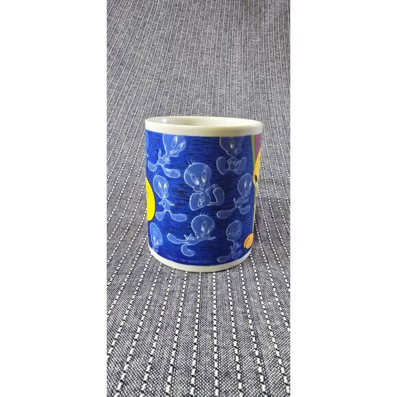 Vintage1999 Tweety Bird Warner Bros Looney Tunes Maxim Coffee Mug - Picture 2 of 7